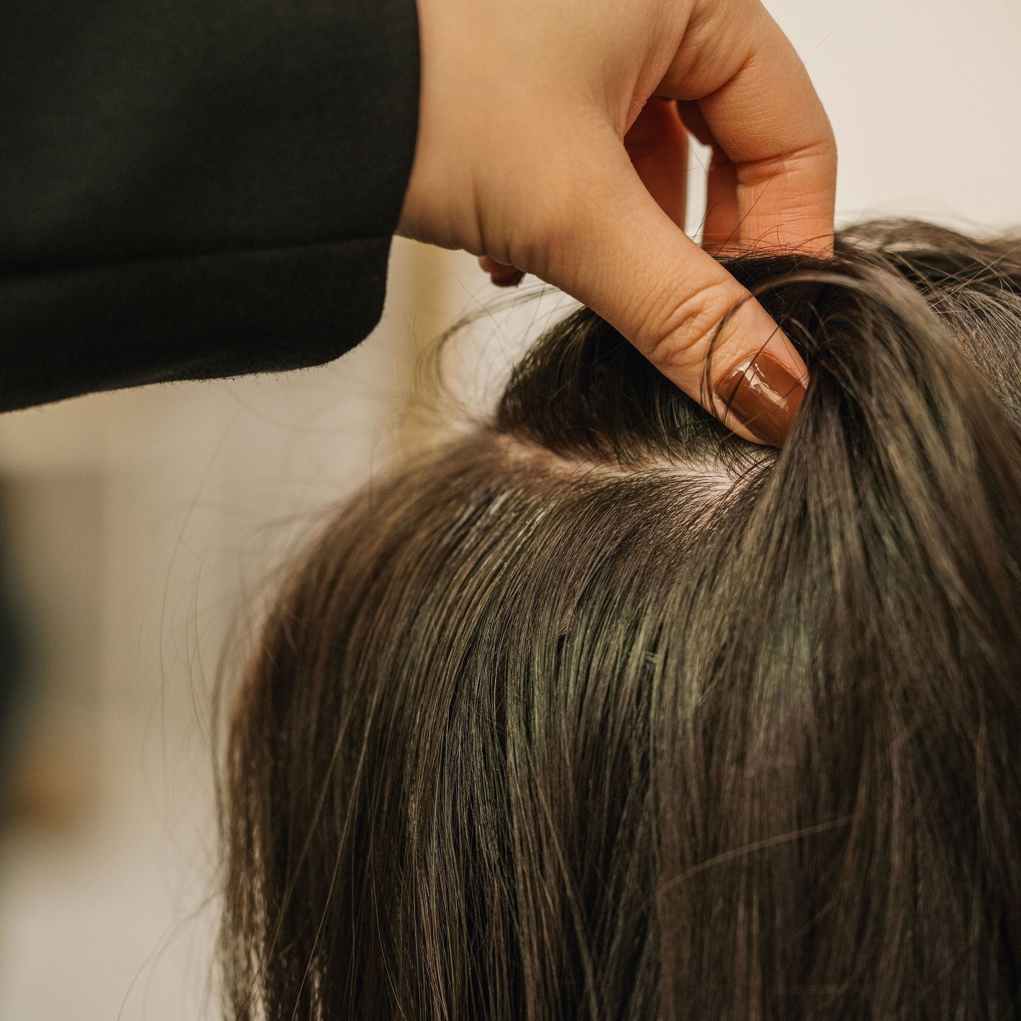 V-Light Certification Course in Saskatoon (March 10th) - Philocaly Hair Extensions 