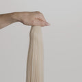 Hair_Extensions_Shade_Ice_Queen_02